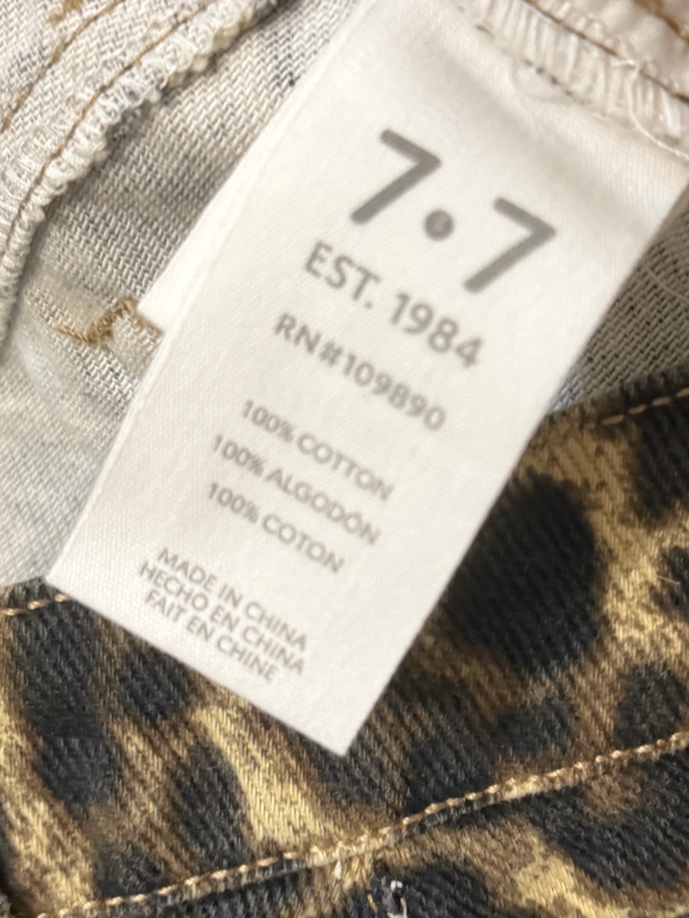 7.7 by Seven7 leopard print cotton denim cut-off micro shorts NWT Size 27 - Picture 8 of 8